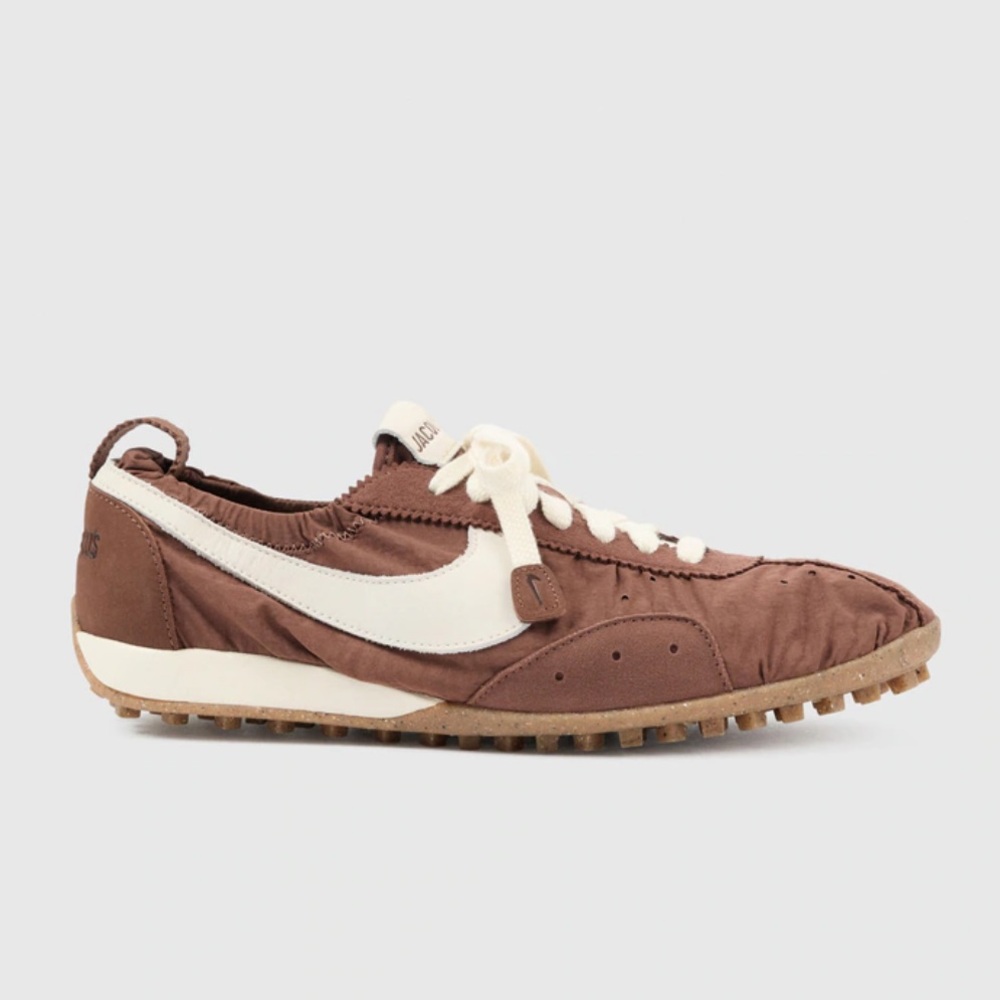 Jacquemus x Nike moon shoes medium brown NEW